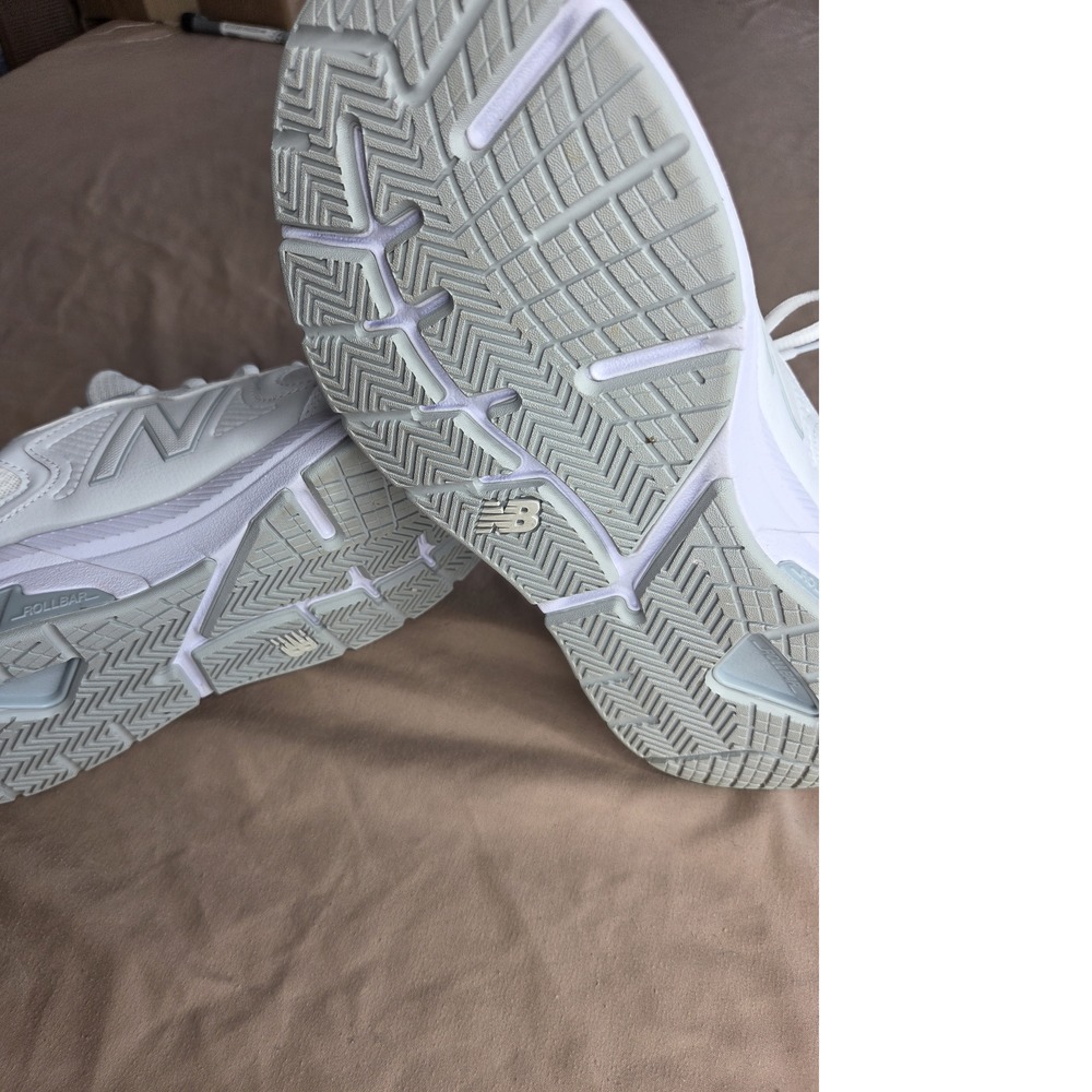 Women's New Balance 857 White Wide Width 4E Mom Sneaker Size 8.5 - Picture 9 of 13